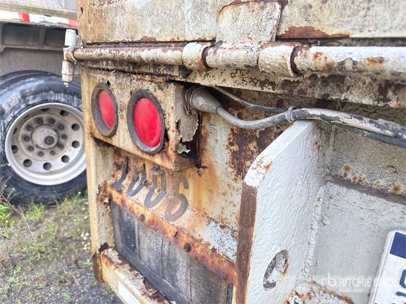 Innovative IWS-42 42 ft x 96 in T/A Chip Trailer Rimorchi per segatura e cippato