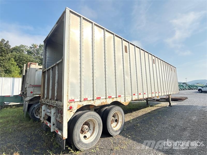 Innovative IWS-42 42 ft x 96 in T/A Chip Trailer Rimorchi per segatura e cippato