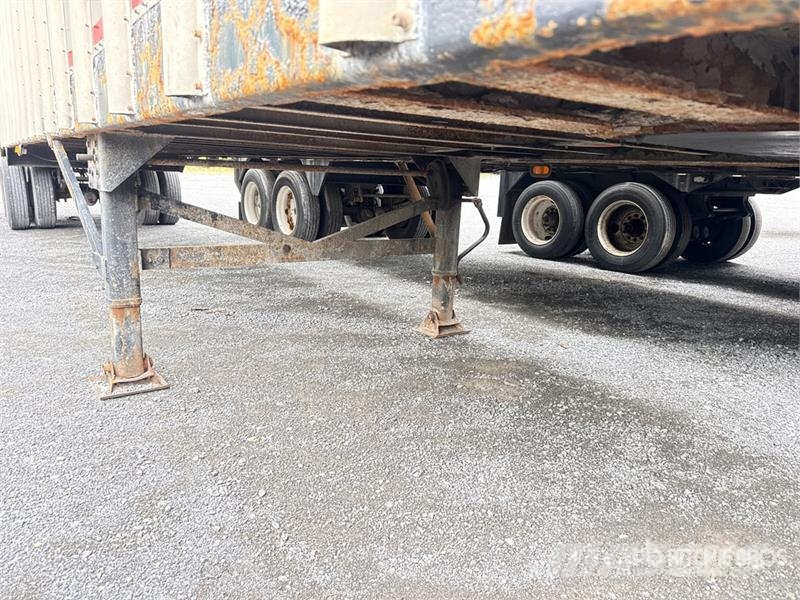 Innovative IWS-42 42 ft x 96 in T/A Chip Trailer Rimorchi per segatura e cippato