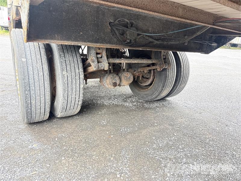 Innovative IWS-42 42 ft x 96 in T/A Chip Trailer Rimorchi per segatura e cippato