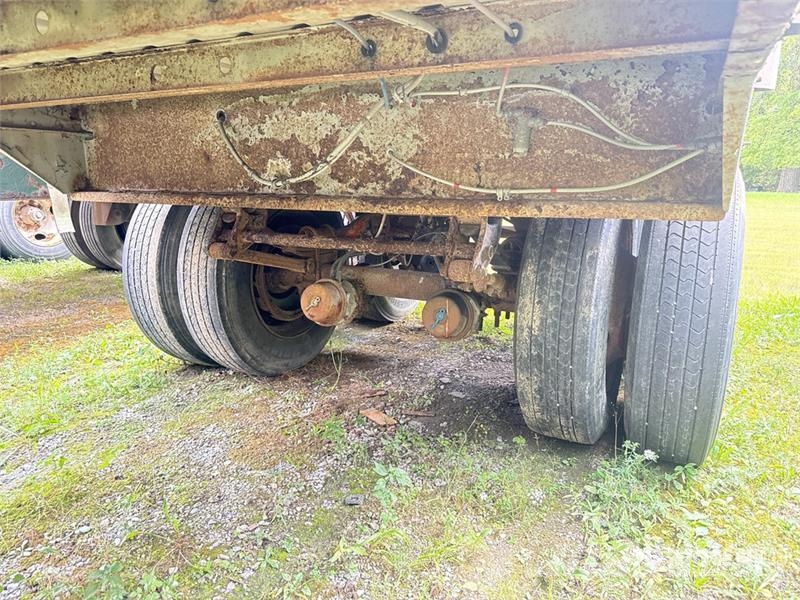 Innovative SDS-45 45 ft x 96 in T/A Chip Trailer ( Hout transporter