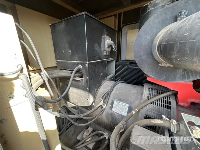  Intech Equipment & Supply LEC250-3-T4 250 kW Mobil Dieselgeneratorer