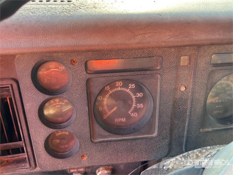International 1854 4x2 S/A Dump Truck Tipper trucks