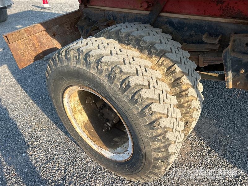 International 1854 4x2 S/A Dump Truck Tipper trucks
