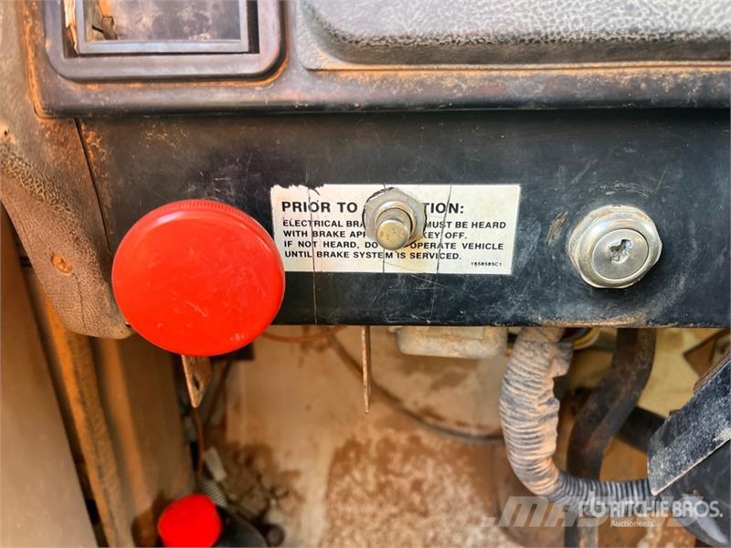 International 1954 1600 gal 4x2 Water Truck Tovornjaki za vodo