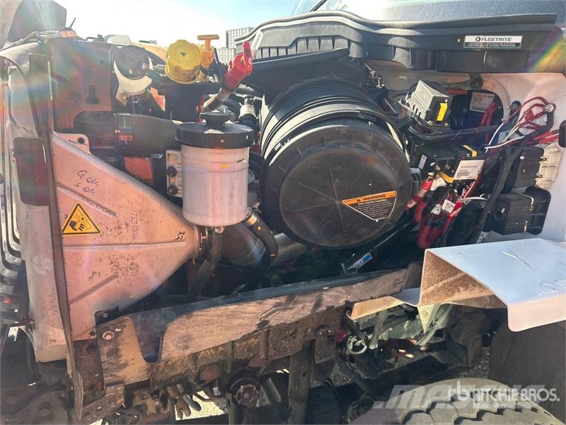 International 4000 gal 6x4 Water Truck Ūdens mašīnas