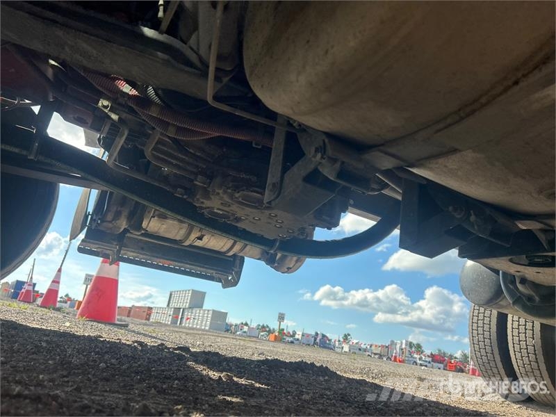 International 4000 gal 6x4 Water Truck Ūdens mašīnas