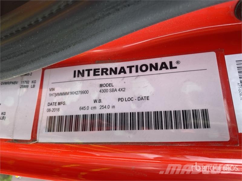 International 4300 Box trucks