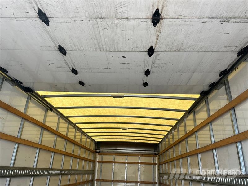 International 4300 Box trucks