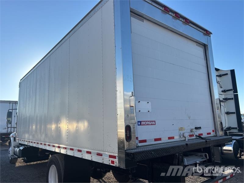 International 4300 Temperature controlled trucks