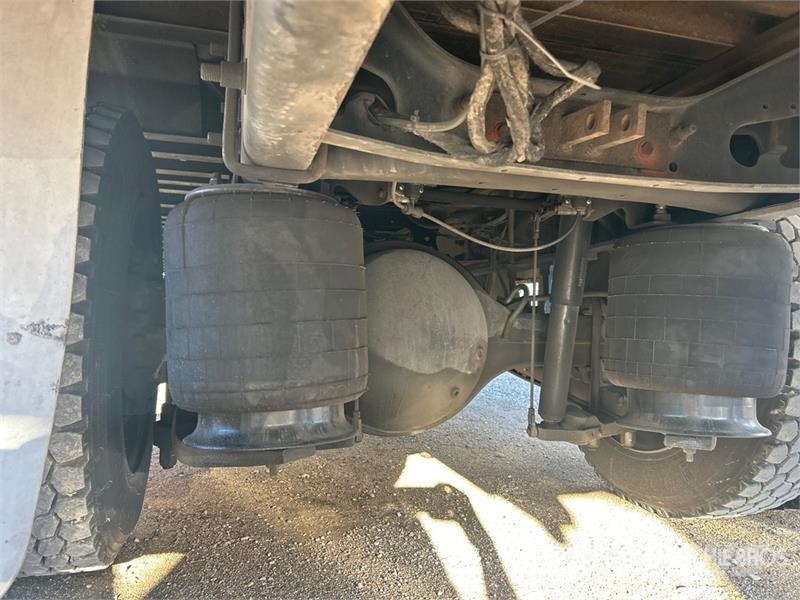 International 4300 ボックスボディー、ウイング、箱車