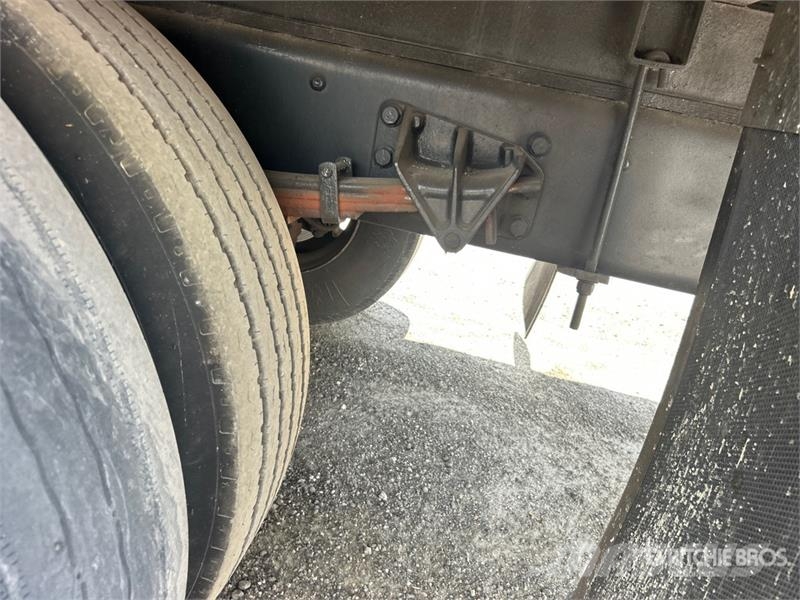 International 4300 厢式货车