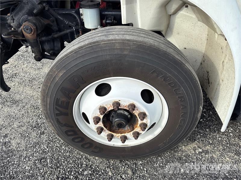 International 4300 Umpikorikuorma-autot