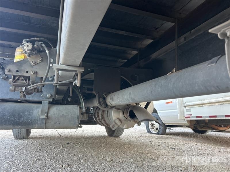 International 4300 Umpikorikuorma-autot
