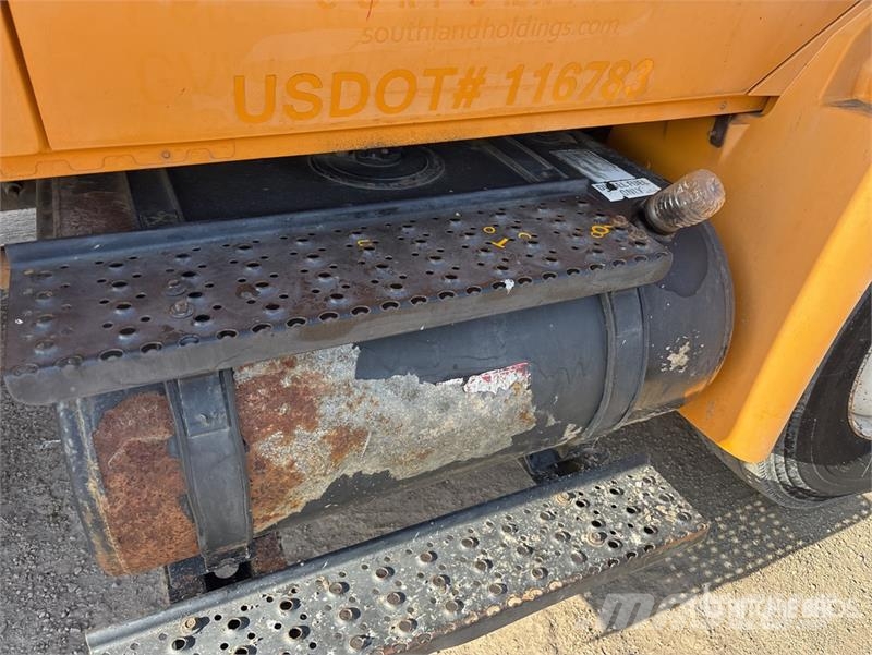 International 4300 Общински/универсални превозни средства