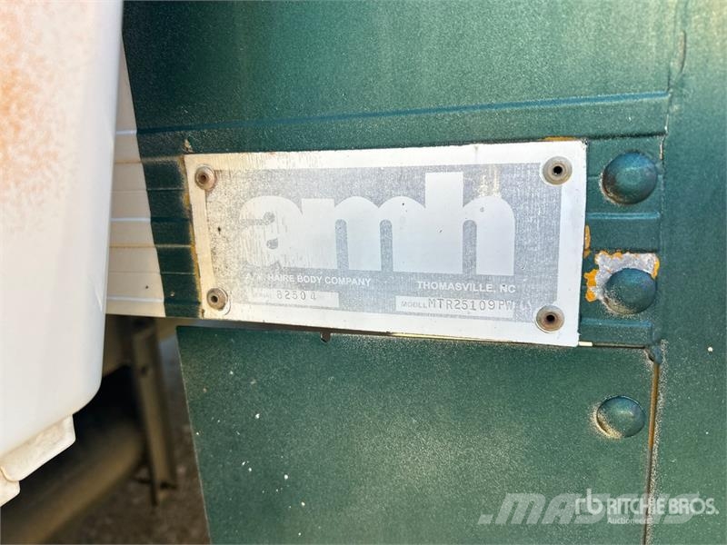International 4300 ボックスボディー、ウイング、箱車