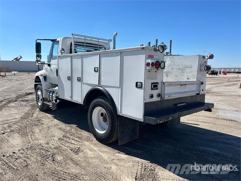 International 4300 Utilitaire benne