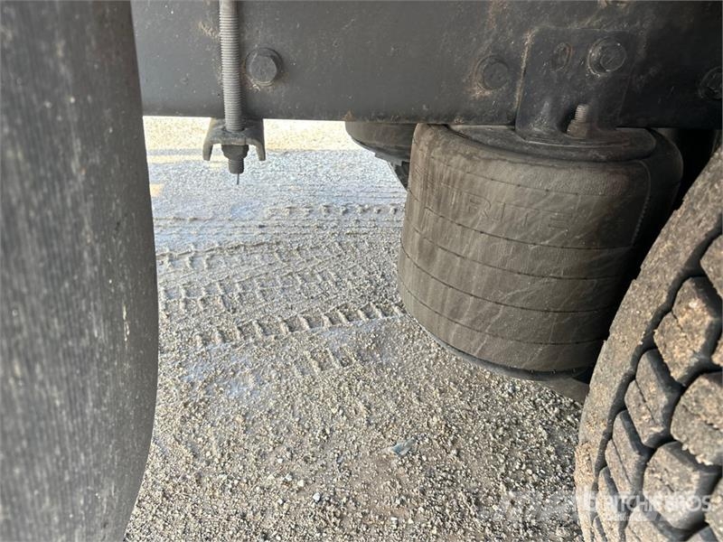 International 4300 Fast kasse