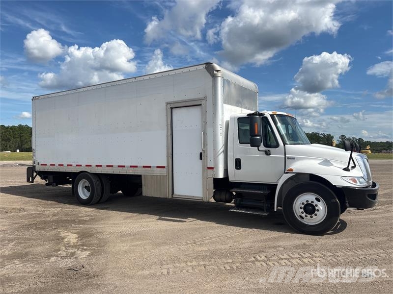 International 4300 Грузовики-Фургоны