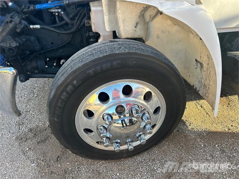 International 4300 ボックスボディー、ウイング、箱車