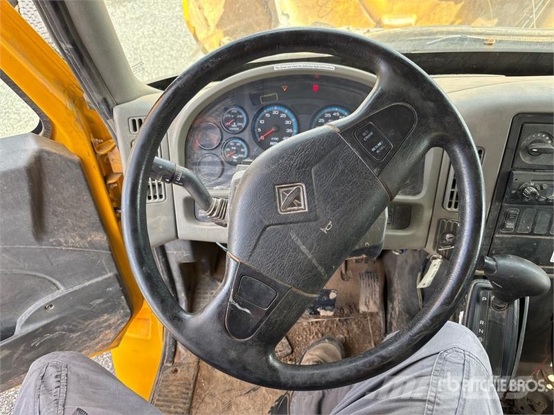 International 4300 Vattentankbilar