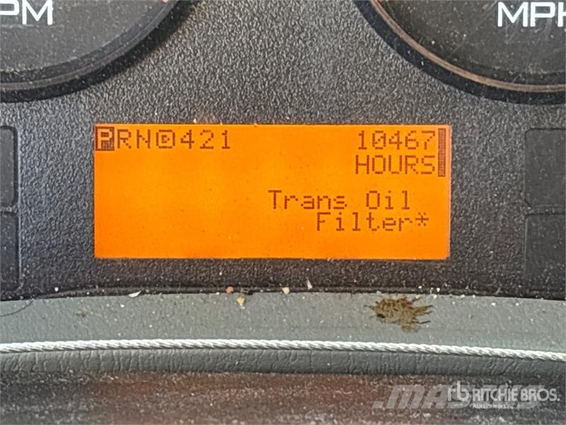 International 4300 شاحنات ذات هيكل صندوقي