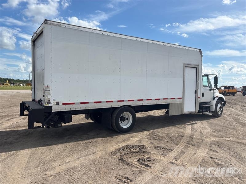 International 4300 Грузовики-Фургоны