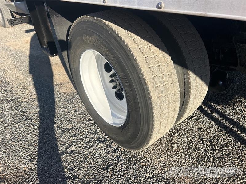 International 4300 Temperature controlled trucks
