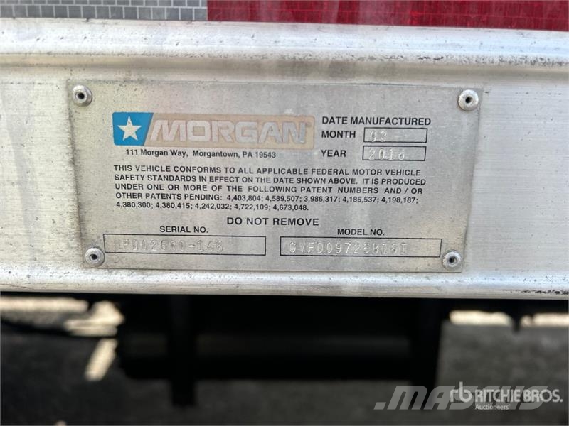 International 4300 厢式货车