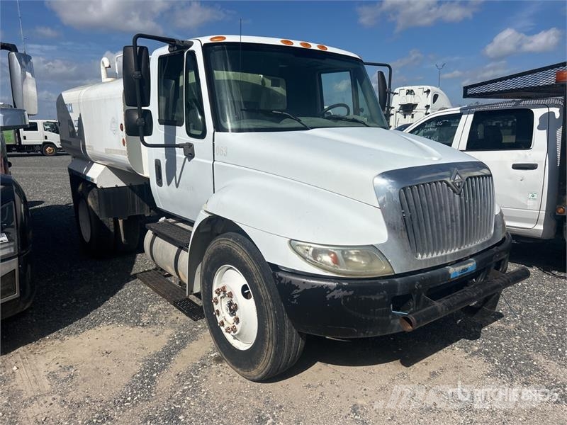 International 4300 Ūdens mašīnas
