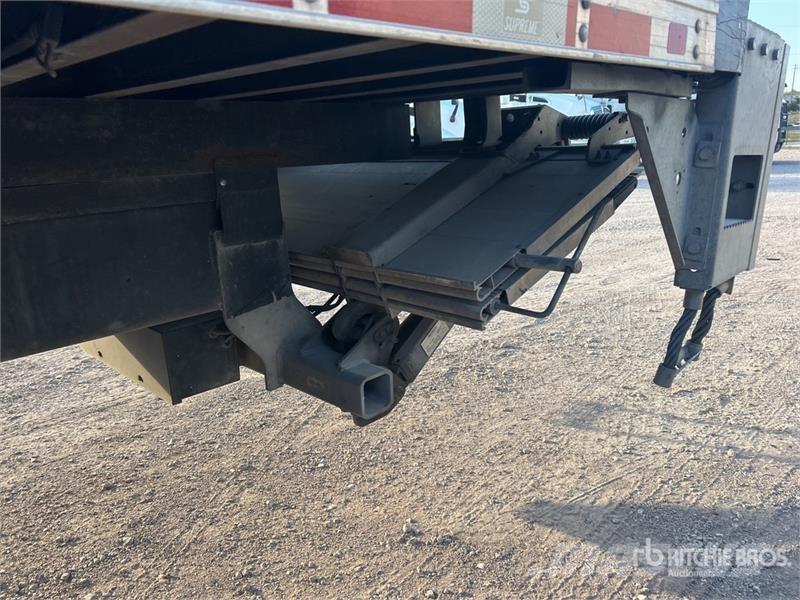 International 4300 Umpikorikuorma-autot