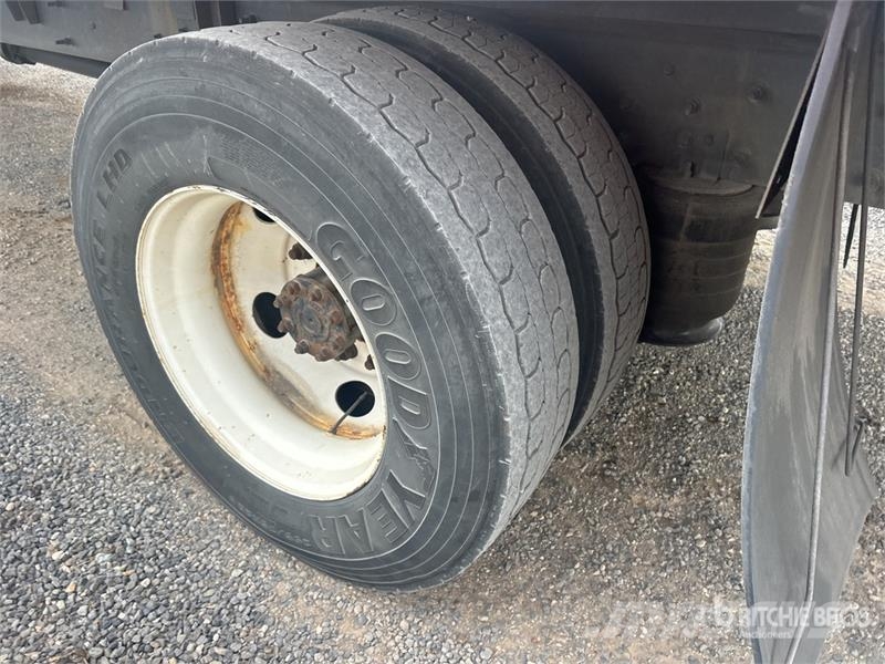 International 4300 Φορτηγά Κόφα
