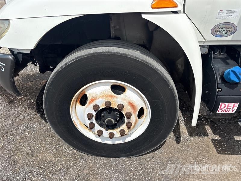 International 4300 Camion cu control de temperatura