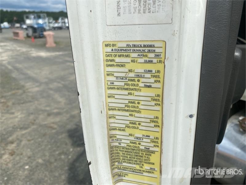 International 4300 自卸式货车