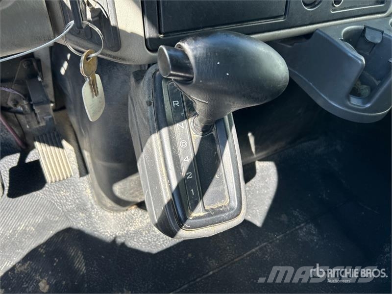 International 4300 Utilitaire benne