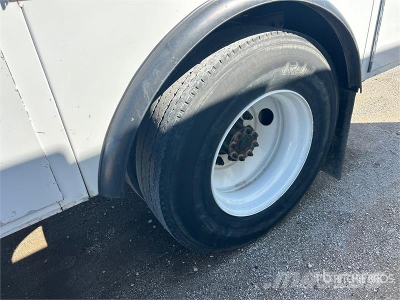 International 4300 Utilitaire benne