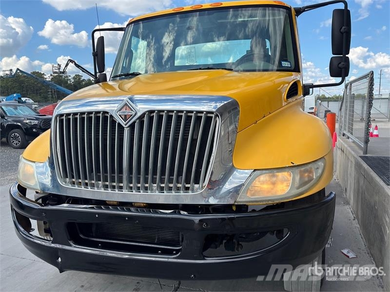 International 4300 Kabiny a interiér