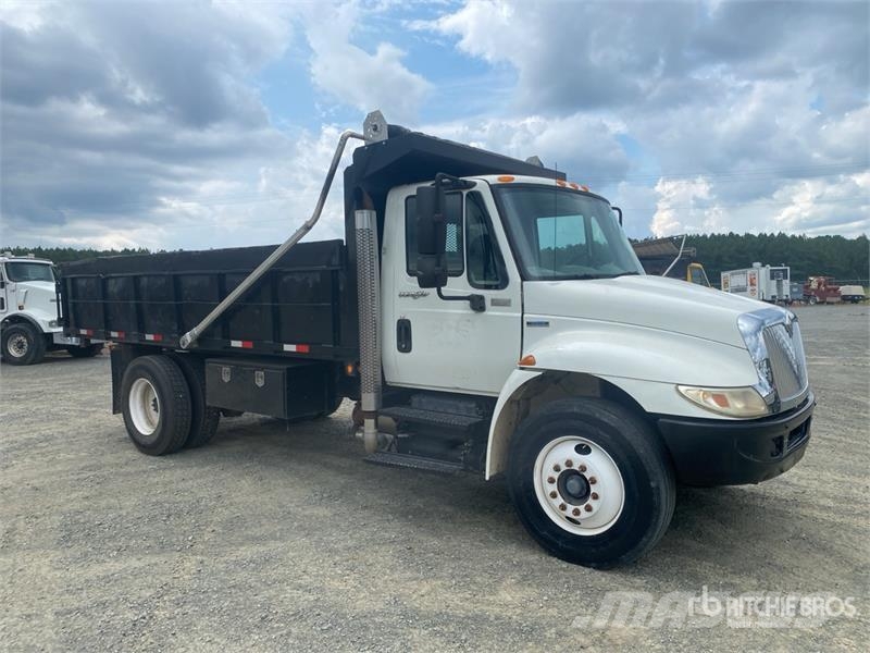 International 4300 自卸式货车