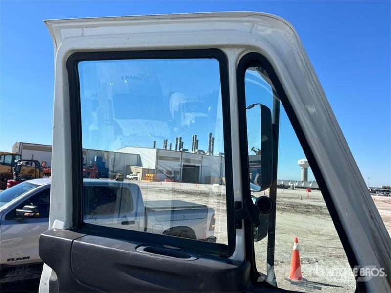 International 4300 Utilitaire benne