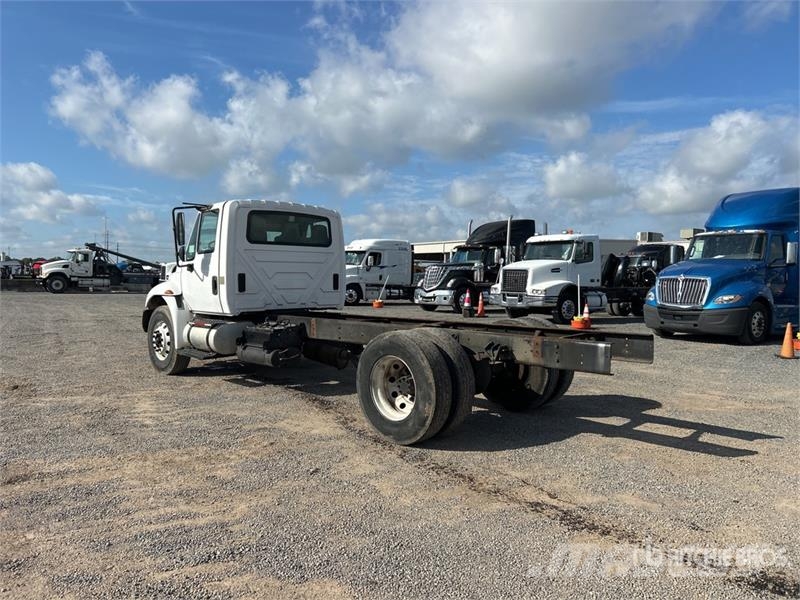 International 4300 Hytter och interiör