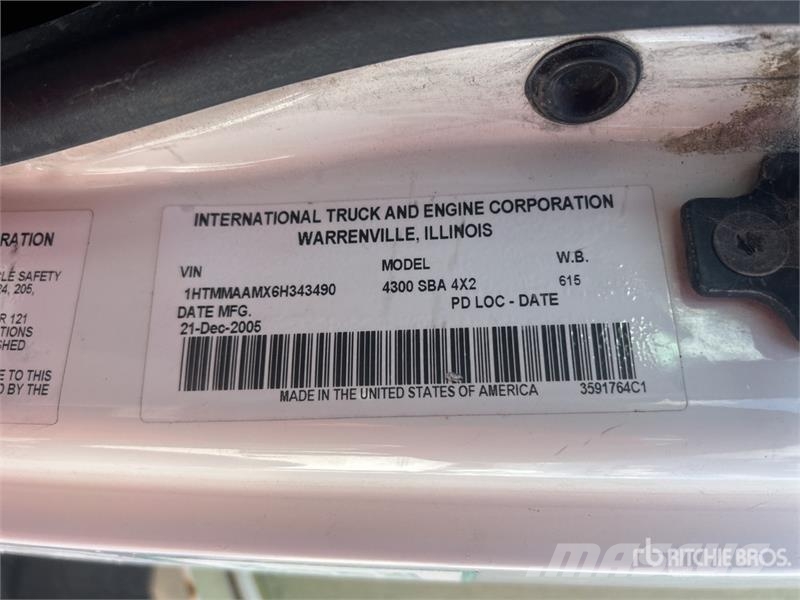 International 4300 Ūdens mašīnas