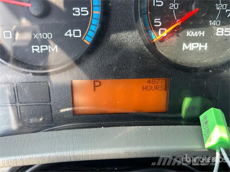 International 4300 Umpikorikuorma-autot