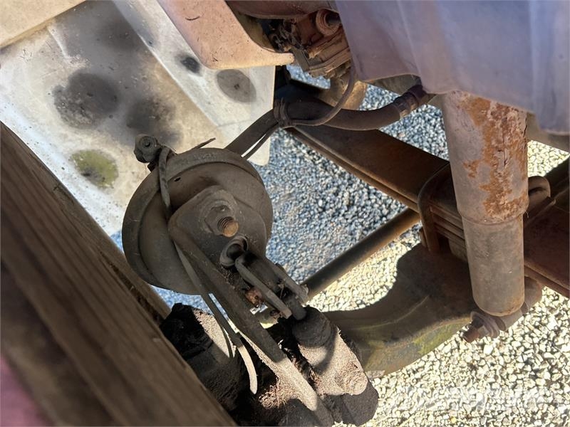 International 4300 Temperature controlled trucks