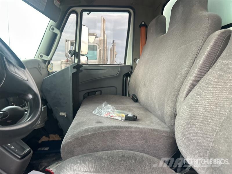 International 4300 Φορτηγά Κόφα
