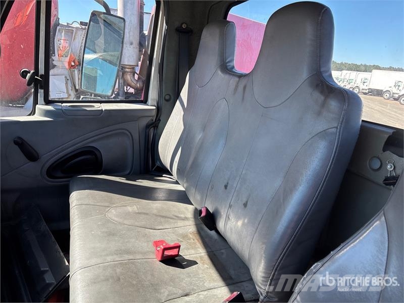 International 4300 Τράκτορες
