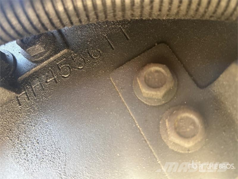International 4300 Umpikorikuorma-autot