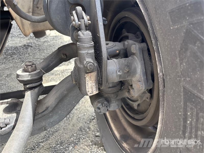 International 4300 Umpikorikuorma-autot