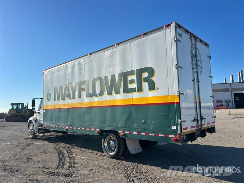 International 4300 ボックスボディー、ウイング、箱車