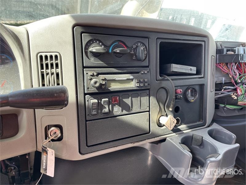 International 4300 Kravas automašīnas - refrižeratori