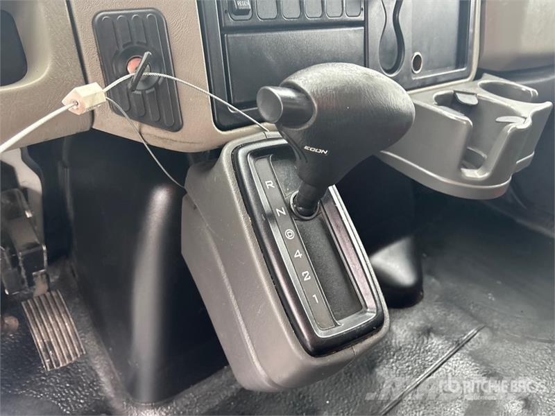 International 4300 Umpikorikuorma-autot